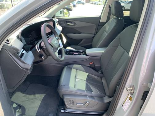 Arrow Gray Pearl Effect 2026 Audi Q3 TFSI quattro S tronic