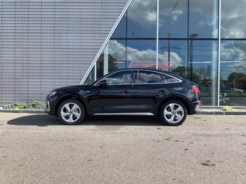 2023 Audi Q5 45 S line Premium Plus