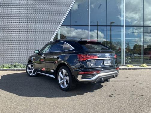 2023 Audi Q5 45 S line Premium Plus