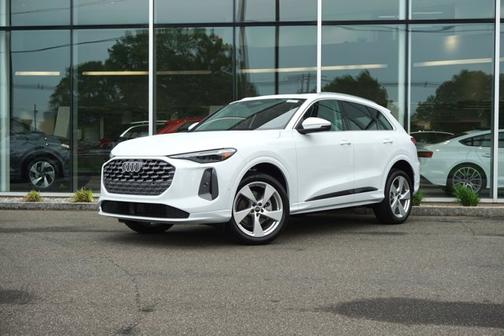 2025 Audi Q5 Premium Plus