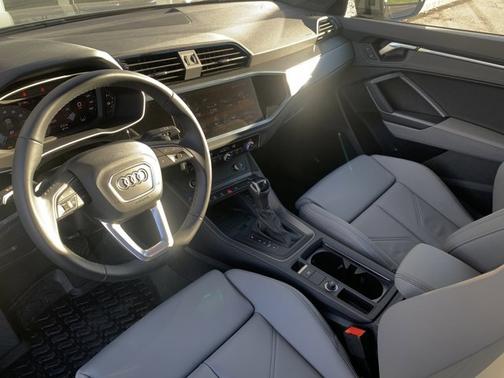 2024 Audi Q3 45 S line Premium Plus