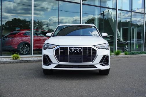 2022 Audi Q3 45 S line Premium