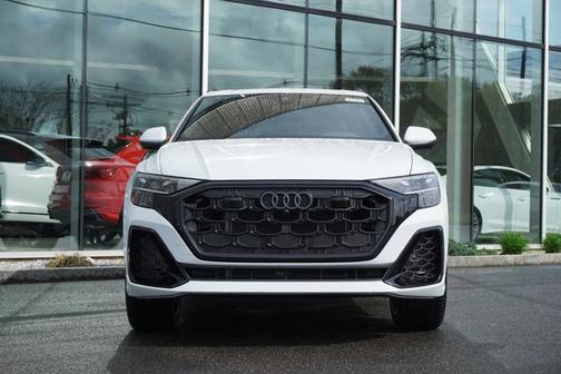 2025 Audi Q8 55 Premium Plus