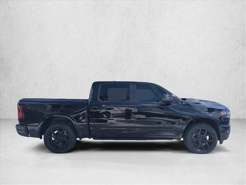 Diamond Black Crystal Pearlcoat 2025 RAM 1500 Laramie