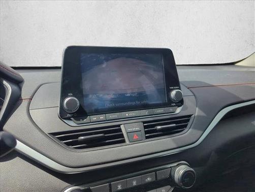 2022 Nissan Altima SR FWD