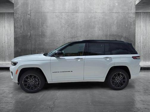 2025 Jeep Grand Cherokee Summit