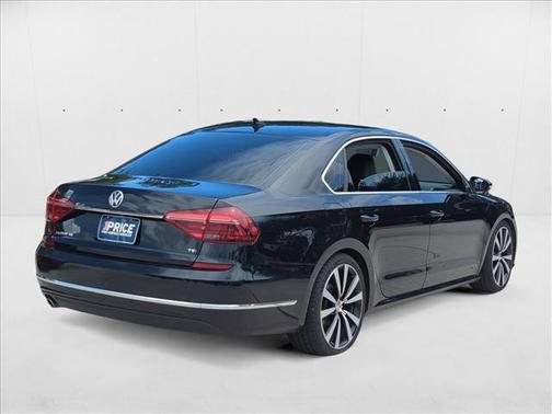 2018 Volkswagen Passat 2.0T SE