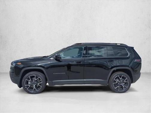 Diamond Black Crystal Pearlcoat 2026 Jeep Cherokee Overland