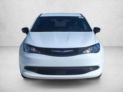 2026 Chrysler Voyager LX