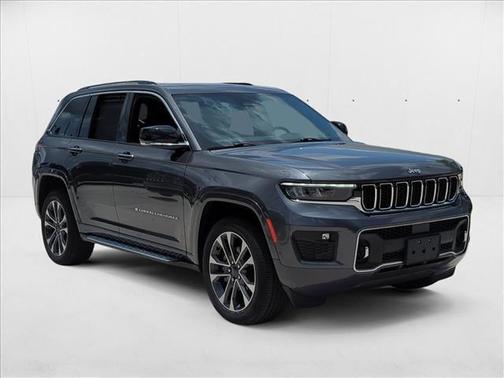 2022 Jeep Grand Cherokee Overland