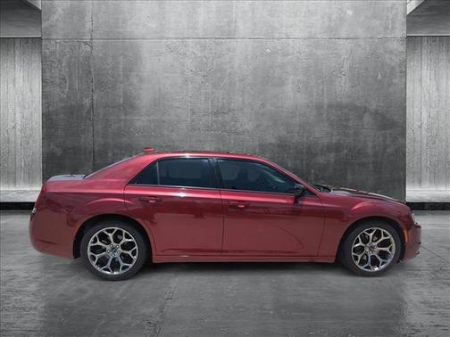 2018 Chrysler 300 Touring