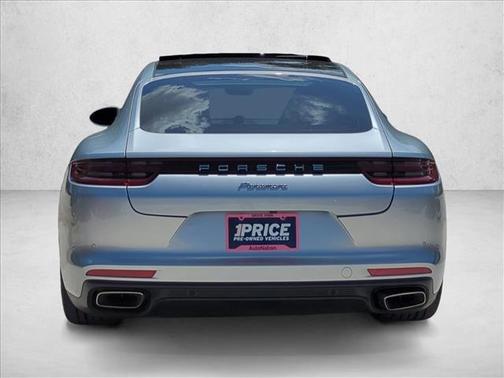 2017 Porsche Panamera 4