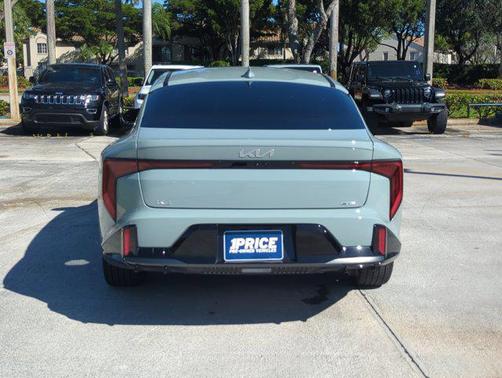 2025 Kia K4 GT-Line