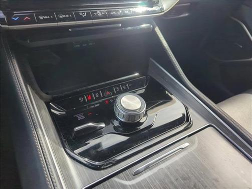 Bright White Clearcoat 2023 Jeep Wagoneer L Series II 4x4