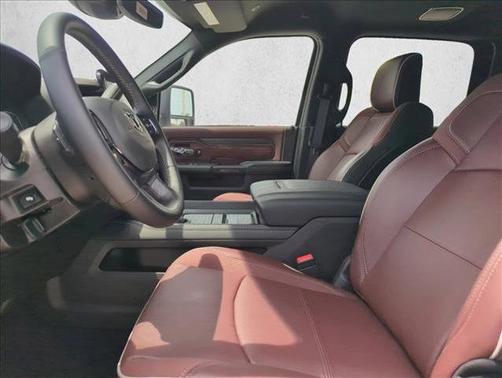 Bright White Clearcoat 2026 RAM 3500 Limited Crew Cab 4x4 8' Box
