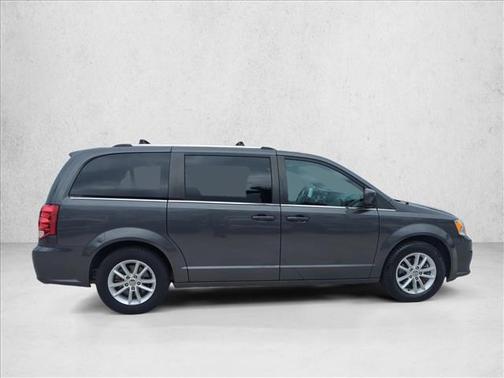 Granite Pearlcoat 2018 Dodge Grand Caravan SXT