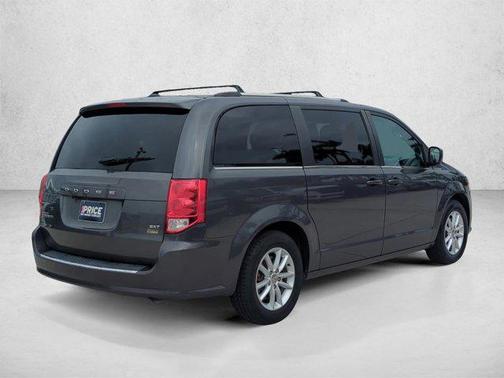 Granite Pearlcoat 2018 Dodge Grand Caravan SXT