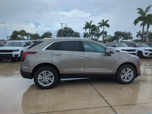 2023 Cadillac XT5 Luxury