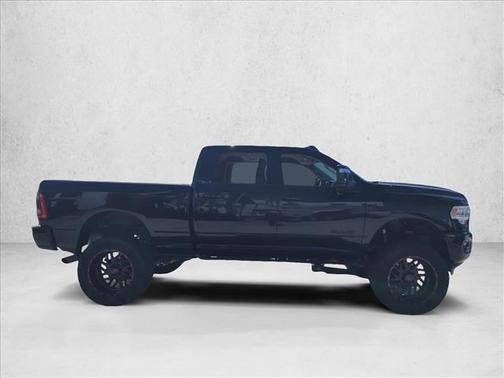 2023 RAM 2500 Laramie Crew Cab 4x4 6'4' Box