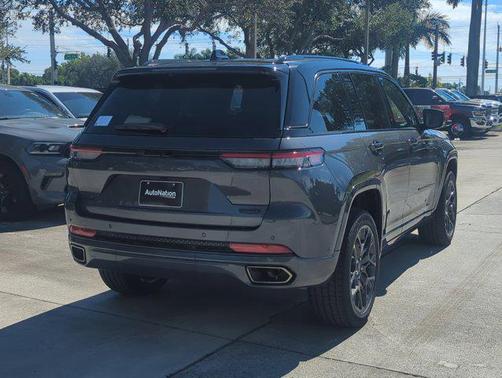 2025 Jeep Grand Cherokee Summit