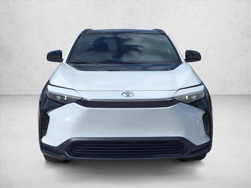 Wind Chill Pearl 2025 Toyota bZ4X XLE