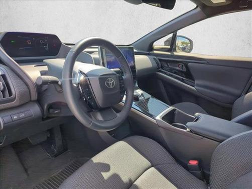 Wind Chill Pearl 2025 Toyota bZ4X XLE