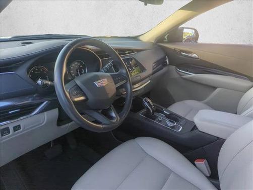 2023 Cadillac XT4 Luxury