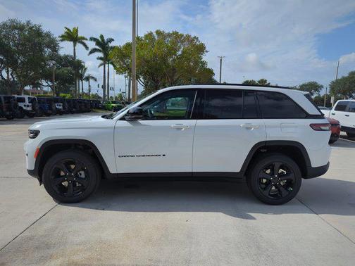 2025 Jeep Grand Cherokee Limited X