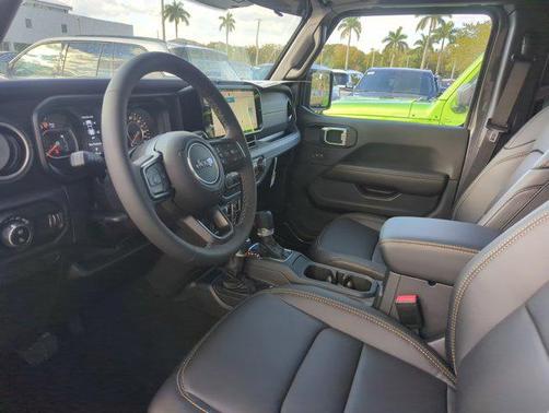 2026 Jeep Gladiator Sahara 4x4