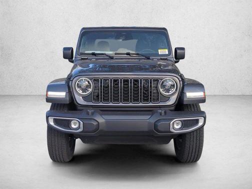 Granite Crystal Metallic Clearcoat 2026 Jeep Gladiator Sahara 4x4
