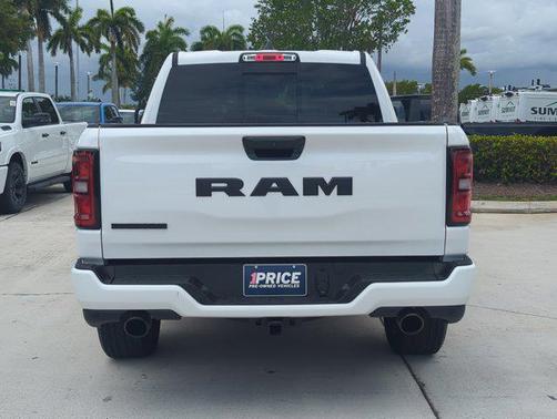 Bright White Clearcoat 2026 RAM 1500 Big Horn/Lone Star