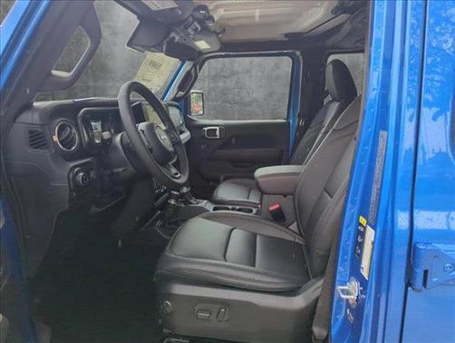 2025 Jeep Gladiator High Tide