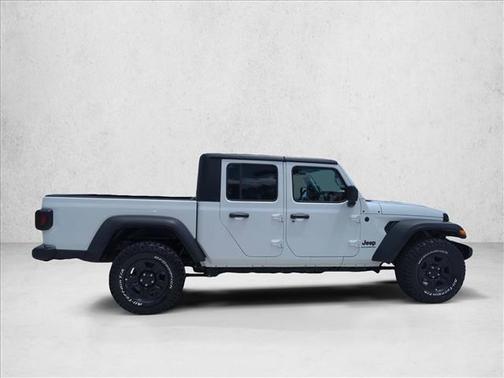 Bright White Clearcoat 2025 Jeep Gladiator Sport