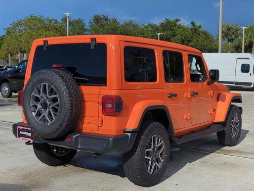 2025 Jeep Wrangler 4-Door Sahara 4x4