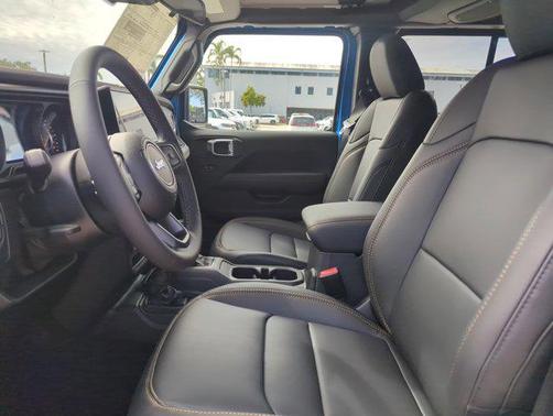 2025 Jeep Gladiator High Tide