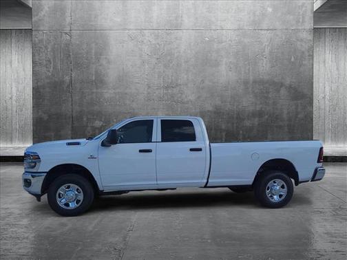 2025 RAM 2500 Tradesman Crew Cab 4x4 8' Box