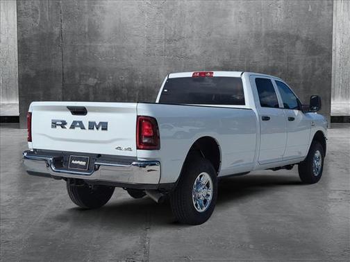 2025 RAM 2500 Tradesman Crew Cab 4x4 8' Box
