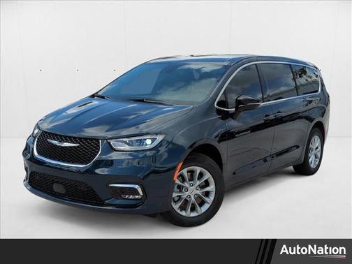 2025 Chrysler Pacifica L