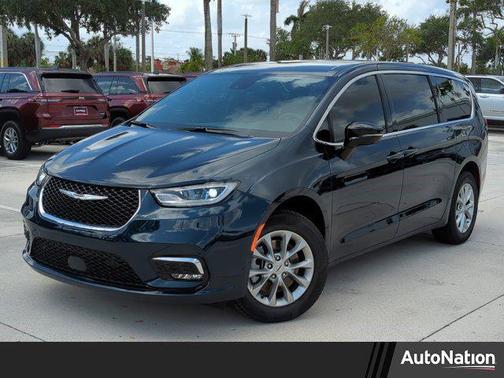 2025 Chrysler Pacifica L