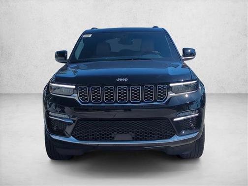 Diamond Black Crystal Pearlcoat 2025 Jeep Grand Cherokee Summit