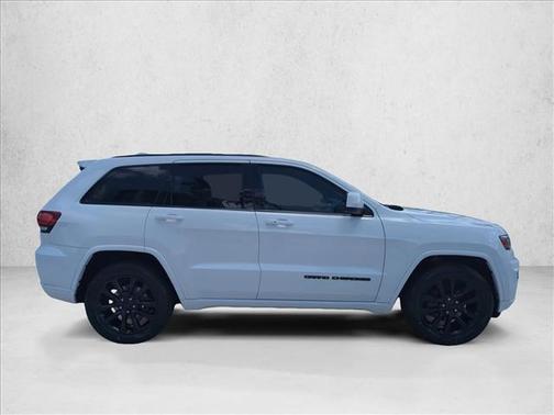 Bright White Clearcoat 2019 Jeep Grand Cherokee Altitude