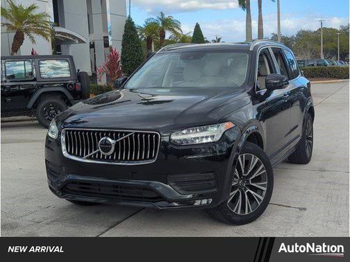 2021 Volvo XC90 T5 Momentum