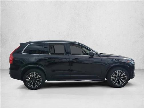 2021 Volvo XC90 T5 Momentum