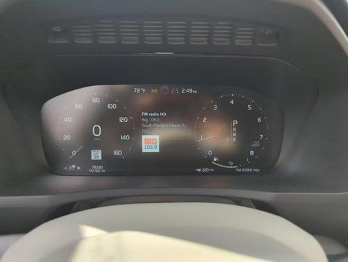 2021 Volvo XC90 T5 Momentum