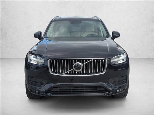 2021 Volvo XC90 T5 Momentum