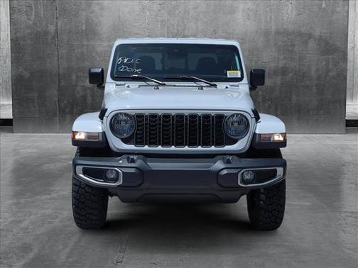 2025 Jeep Gladiator High Tide