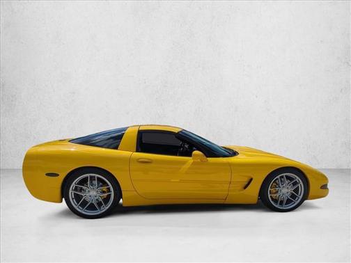 2004 Chevrolet Corvette Base