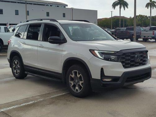 2023 Honda Passport AWD TrailSport
