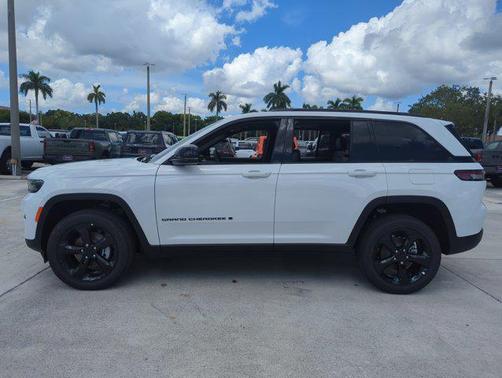 2025 Jeep Grand Cherokee Altitude