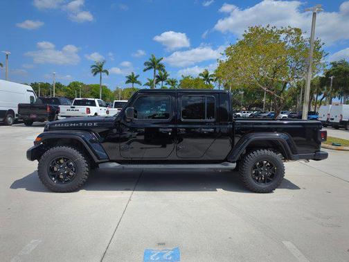 2025 Jeep Gladiator High Tide